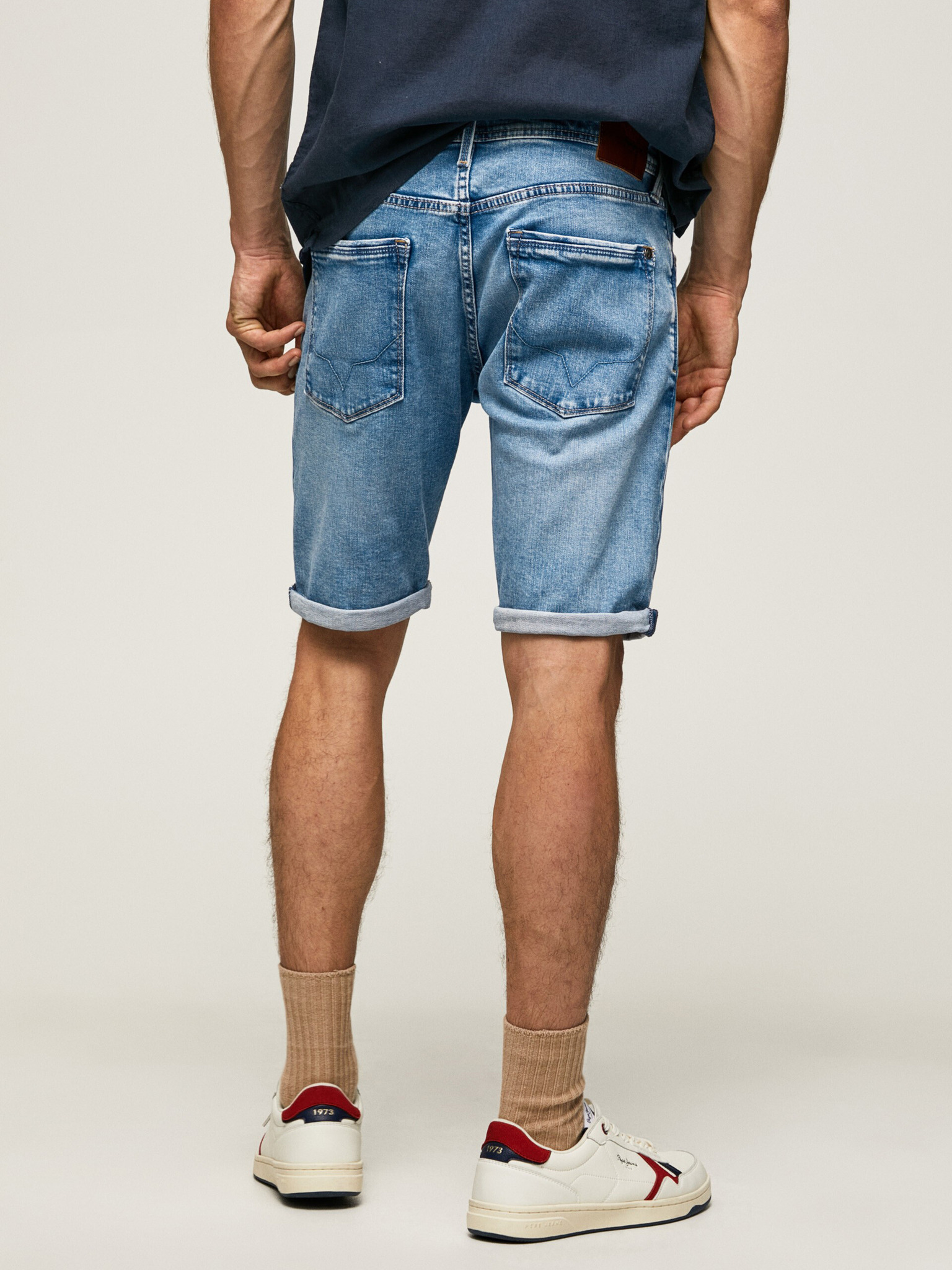 Pepe Jeans Boys Duke Regular Fit Mid Waist Denim Joggers, MED Rinse,10 :  Amazon.in: Fashion