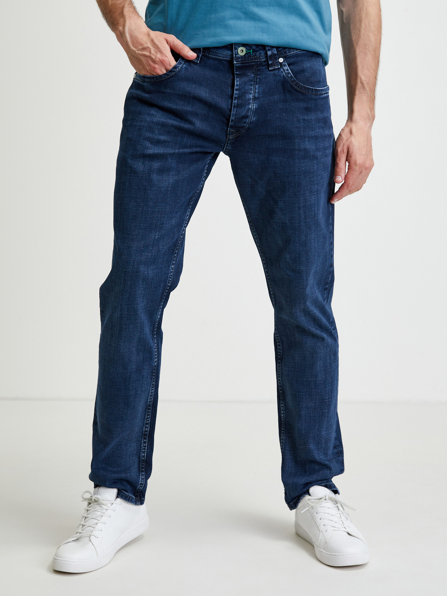Fotografie Tmavě modré pánské straight fit džíny Pepe Jeans Cash - XS (28/32)