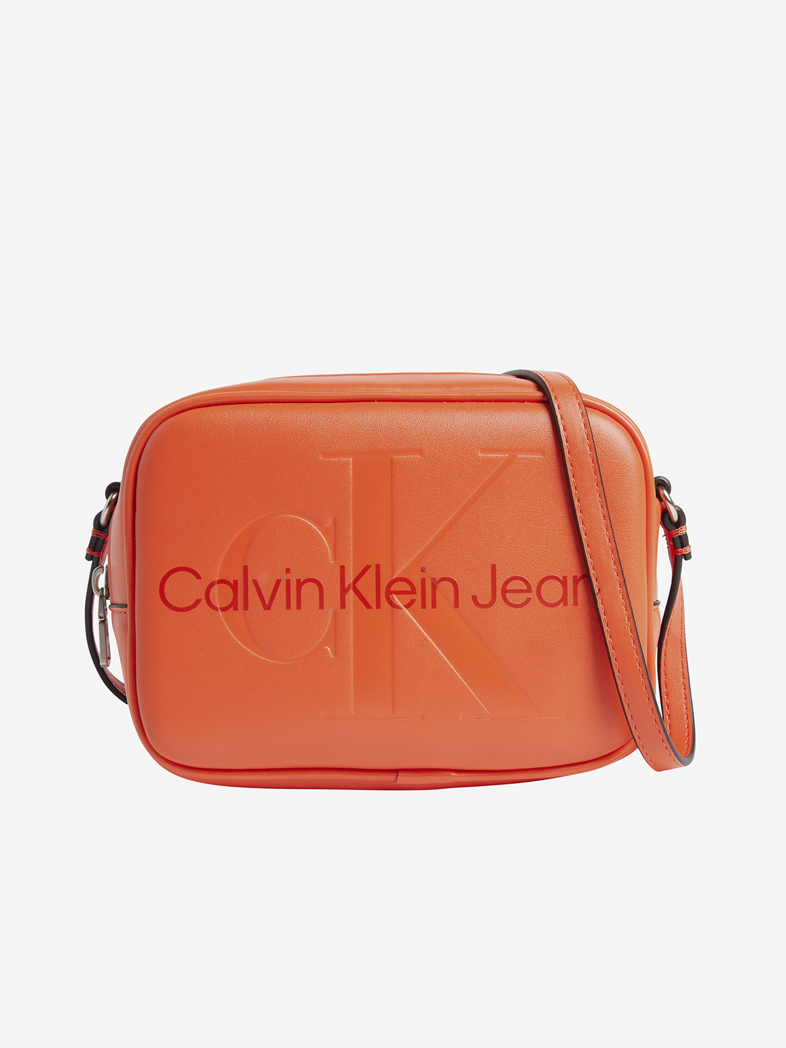 Calvin Klein Jeans cotton monogram logo sculpted camera bag in red - RED