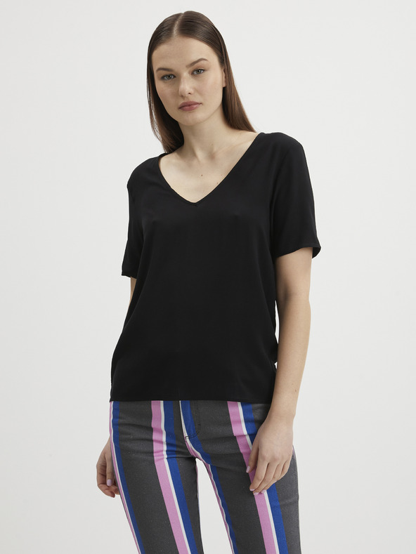 Vila Paya T-shirt Negro