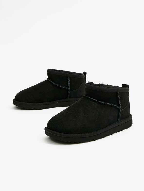 UGG Classic Ultra Mini Kotníková obuv Černá